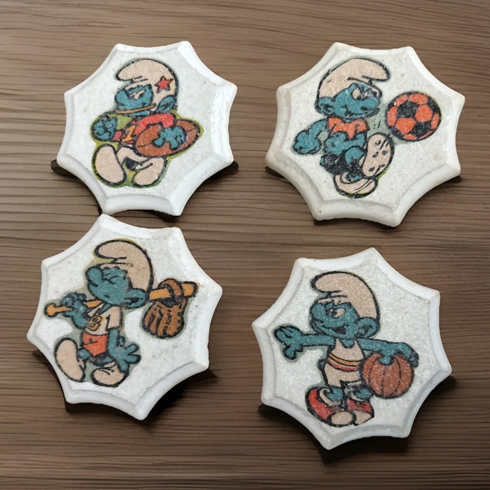Lot Of Four Ceramic Decoupage sparkly vintage Smurf wall‎ hangings